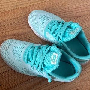 Nike aqua blue shoes